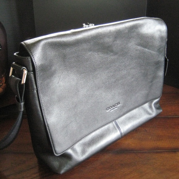 Coach Handbags - Coach Messenger Bag F71726